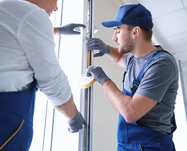 glass repair experts in Aventura, FL